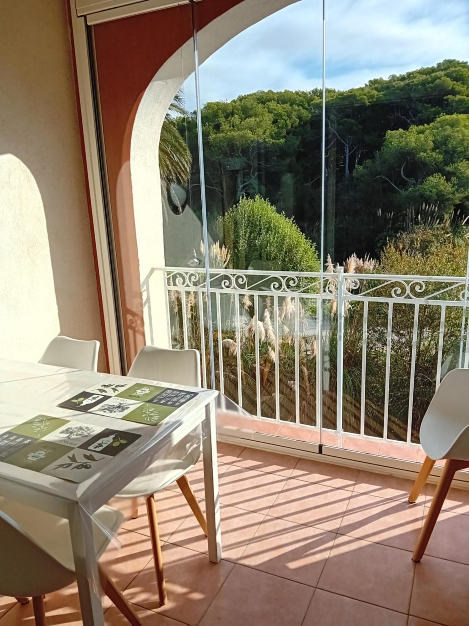 Appartement T2 Avec Piscine A 100 M De La Plage Six-Fours-les-Plages Exterior foto